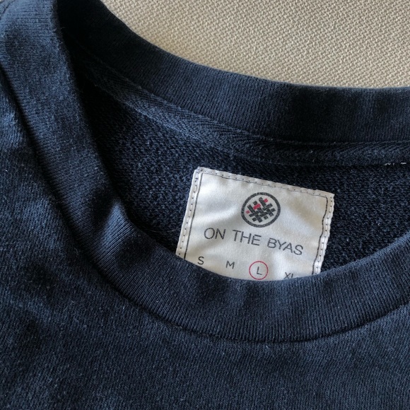 Sweater - Picture 2 of 3